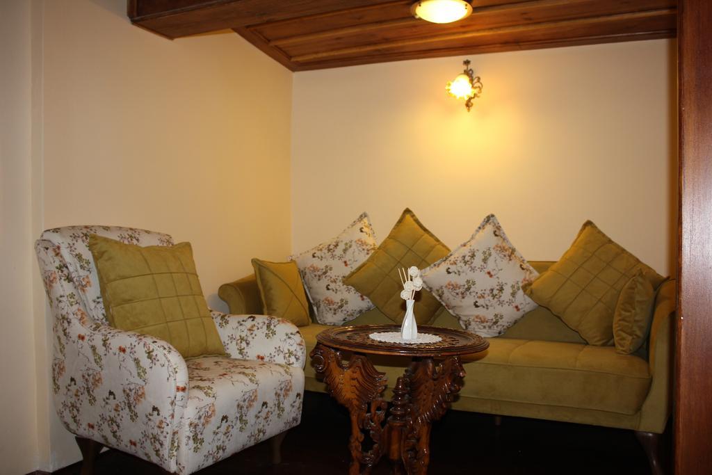 Papazin Konagi Hotel Ayvalı Quarto foto